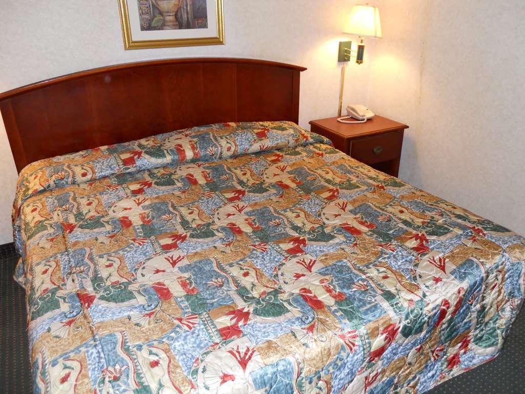 America'S Best Inn & Suites - Decatur Bilik gambar