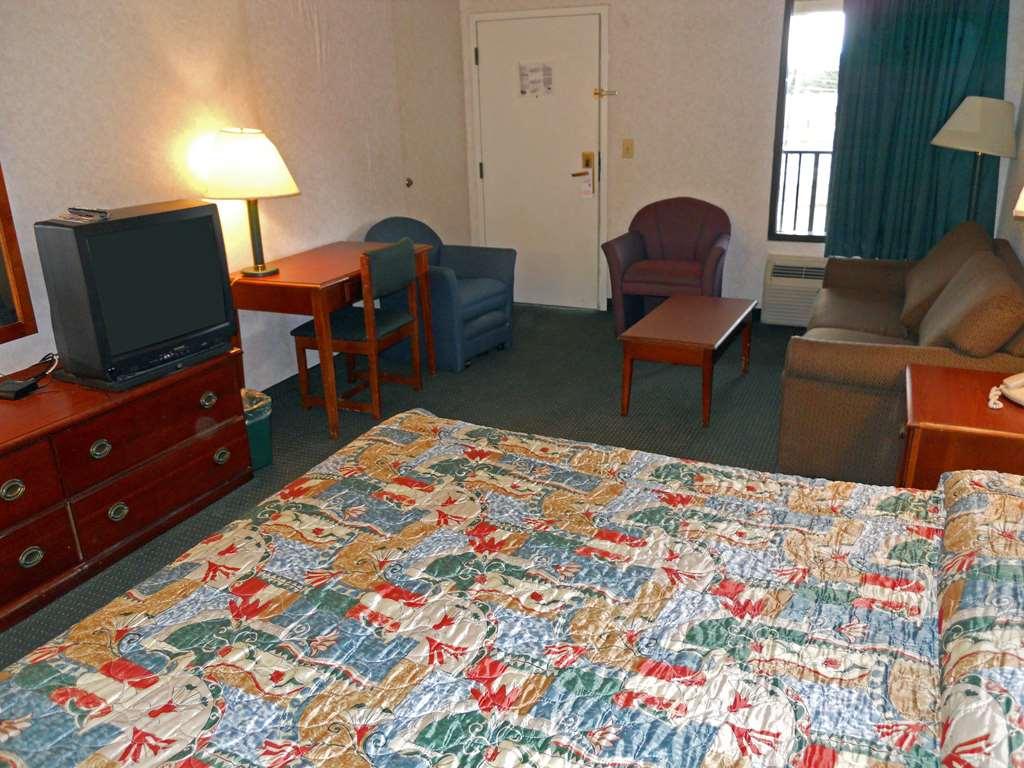 America'S Best Inn & Suites - Decatur Bilik gambar