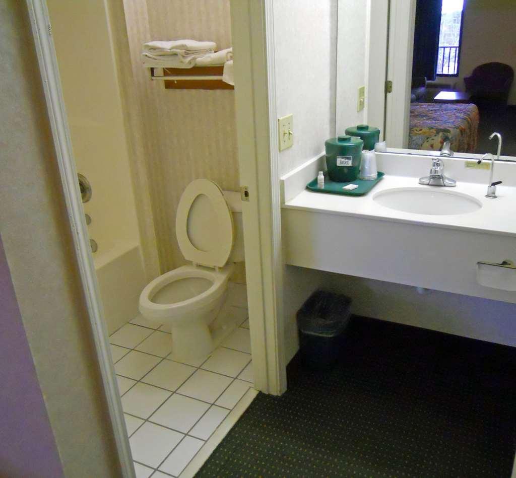 America'S Best Inn & Suites - Decatur Bilik gambar